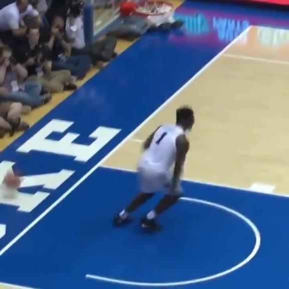 真的很炸裂！錫安大學(xué)時(shí)的球風(fēng)是真勁爆啊